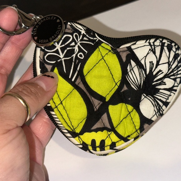 Vera Bradley Heart Coin Holder Key Chain - Picture 1 of 7